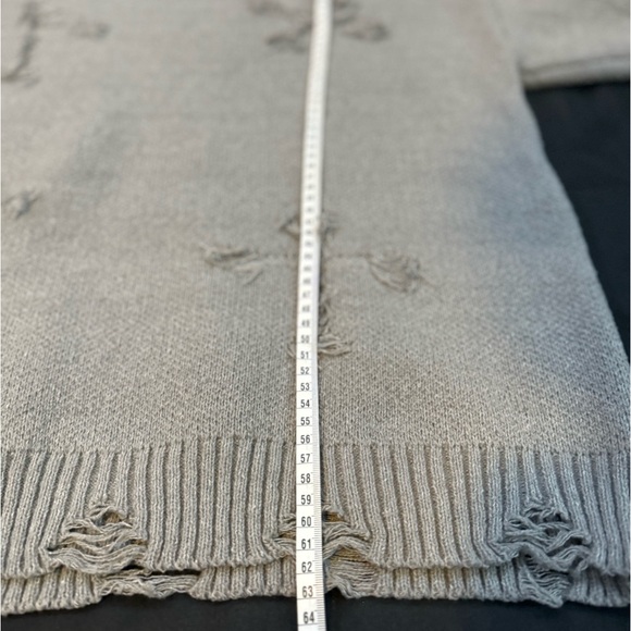 Cross embroidery Long sleeve - Picture 4 of 5